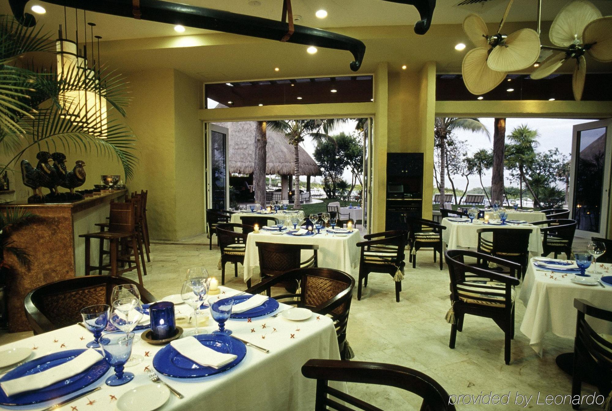 Paraiso De La Bonita Adult All-Inclusive, A Luxury Collection Resort بويرتو موريلوس المطعم الصورة
